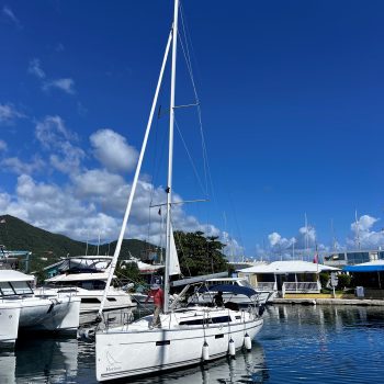 Bavaria 37